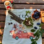 Jurta Pod Blanikem S Wellnes אוהל מפואר *