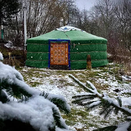 Jurta Pod Blanikem S Wellnes * Chotysany