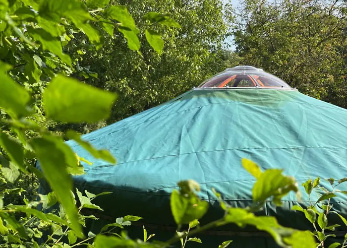 Luxussátor Jurta Pod Blanikem S Wellnes *