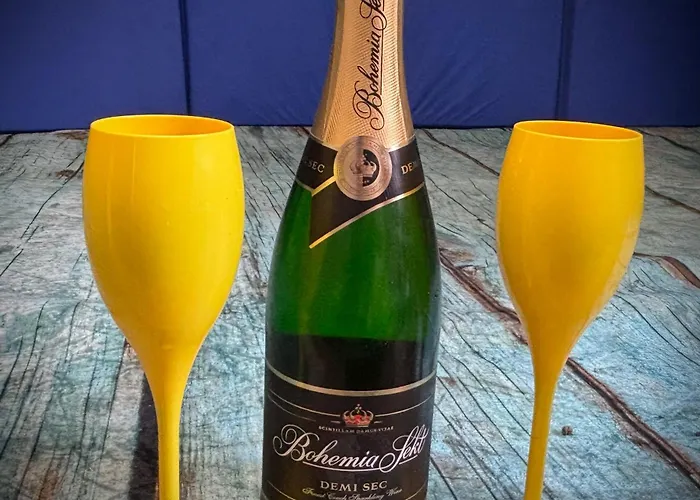 Jurta Pod Blanikem S Wellnes Luxussátor Chotysany