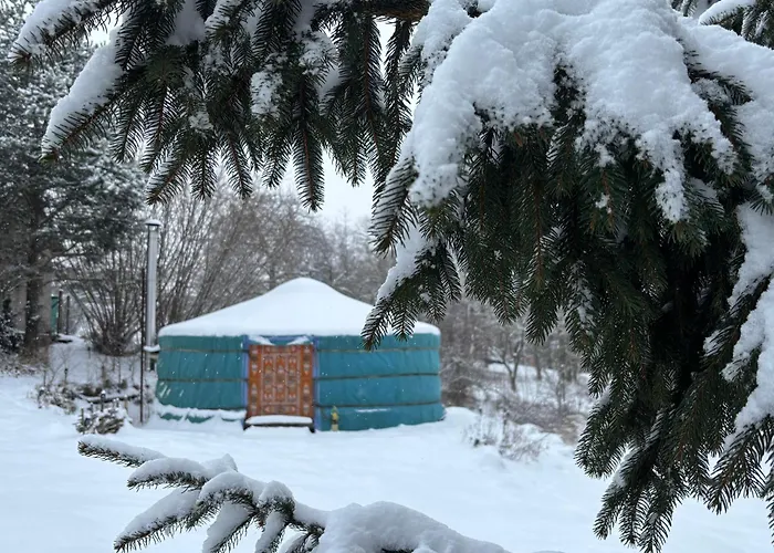 Jurta Pod Blanikem S Wellnes Роскошный шатер *